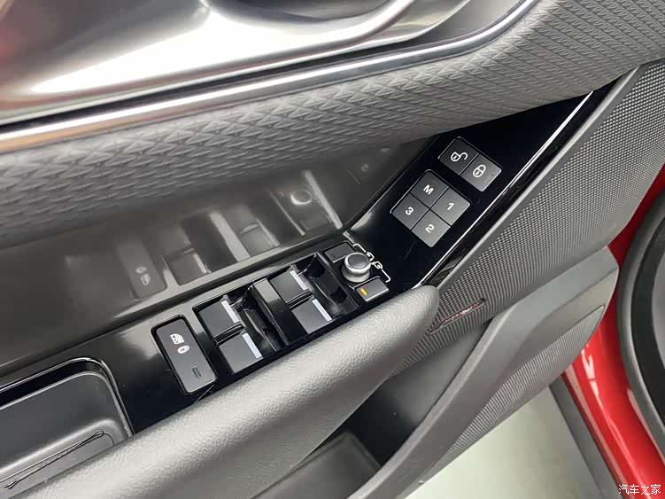 Land Rover Range Rover, 2018 28
