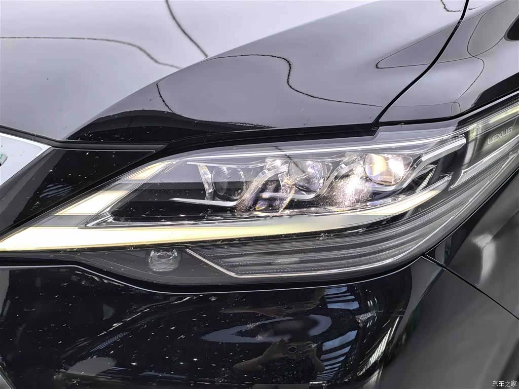 Lexus LM, 2021 10