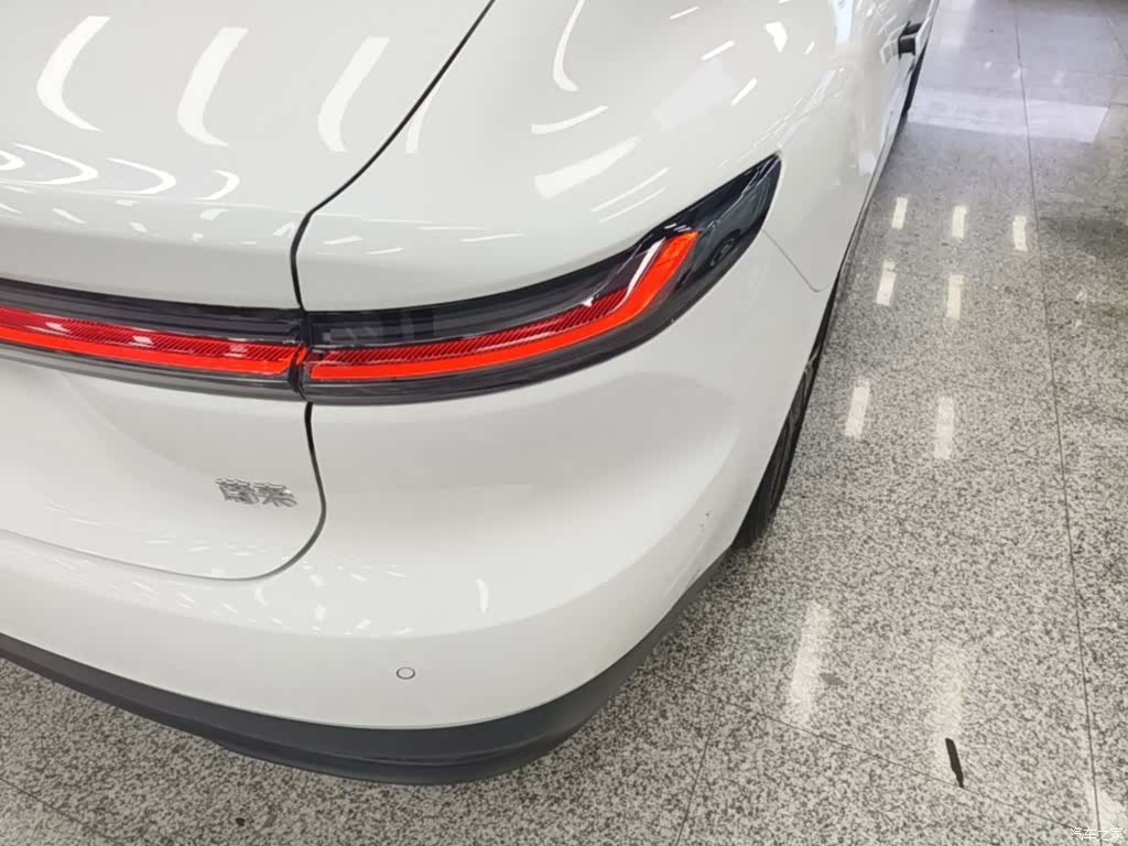 NIO ET7, 2024 8