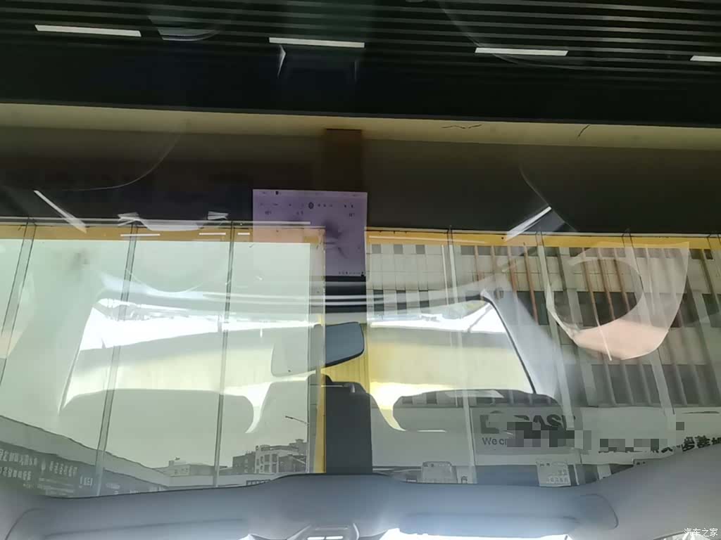 Xpeng Mona M03, 2025 18