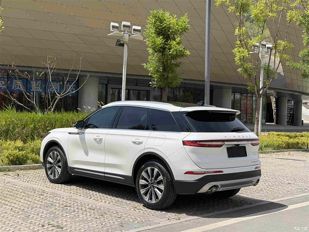 Lincoln Corsair, 2021 6
