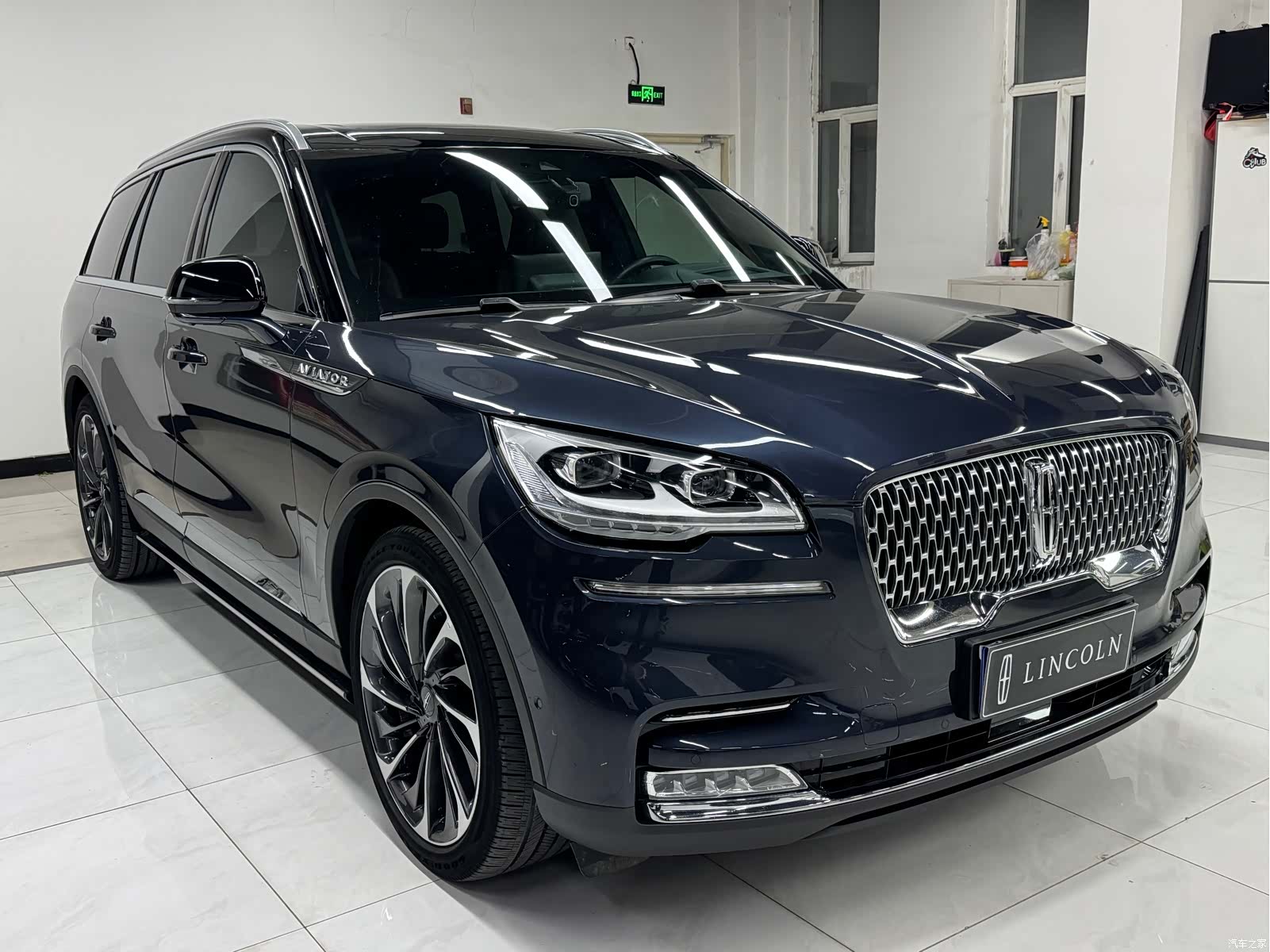 Lincoln Aviator, 2022 3