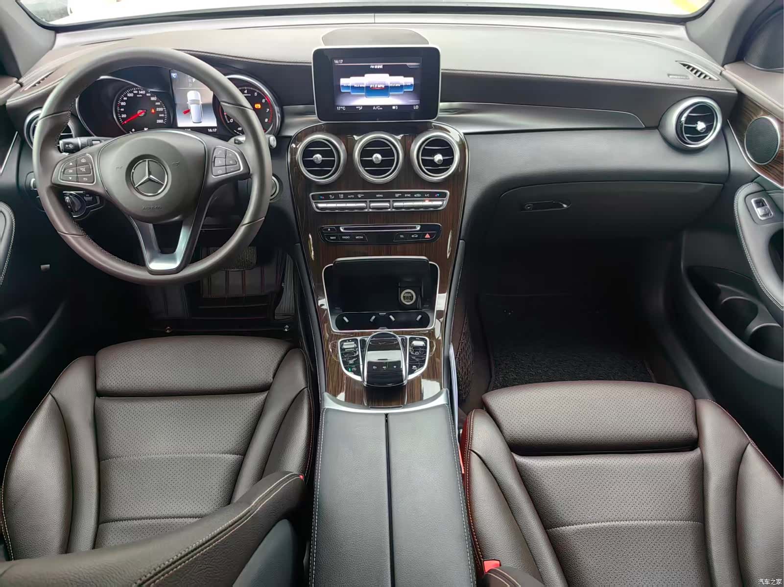 Mercedes-Benz GLC, 2018 14
