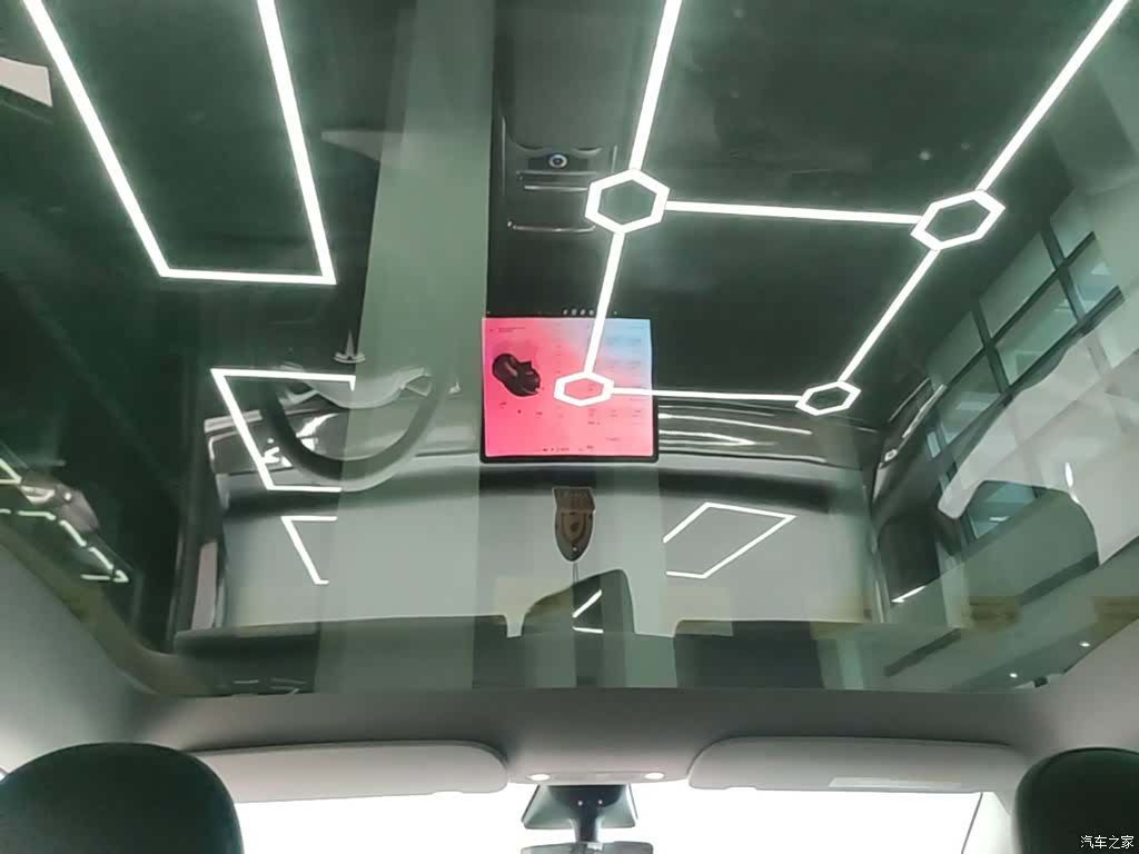 Tesla Model Y, 2022 18