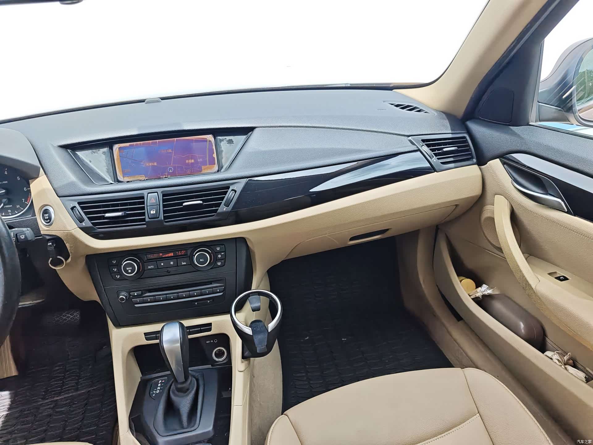 BMW X1, 2011 11