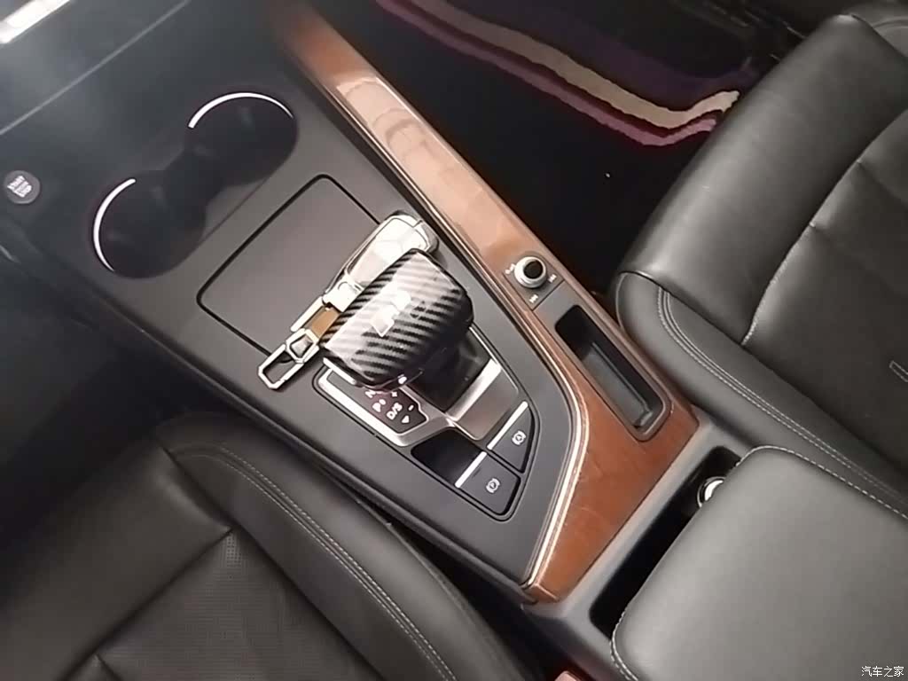 Audi A4L, 2020 14