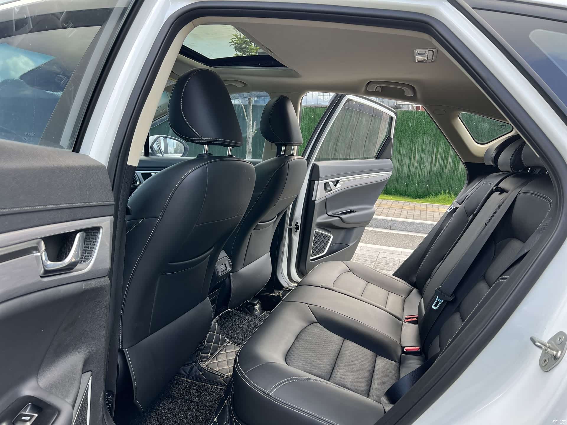 Geely Emgrand, 2019 7