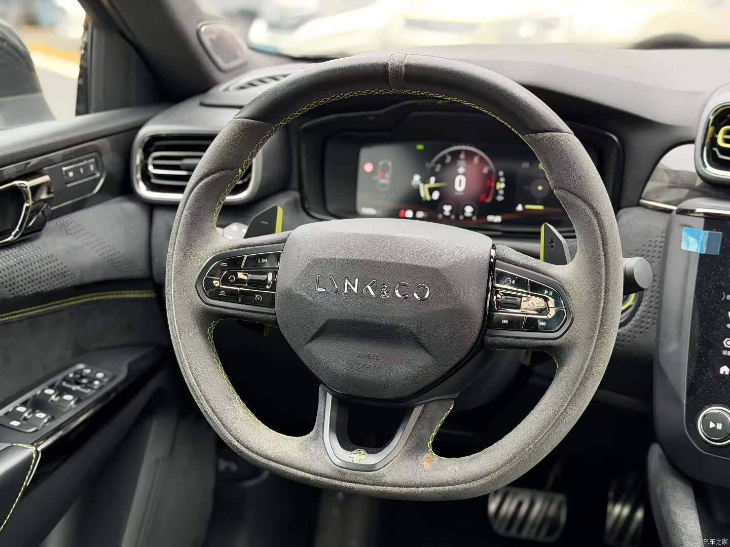 Lynk & Co 01, 2020 11