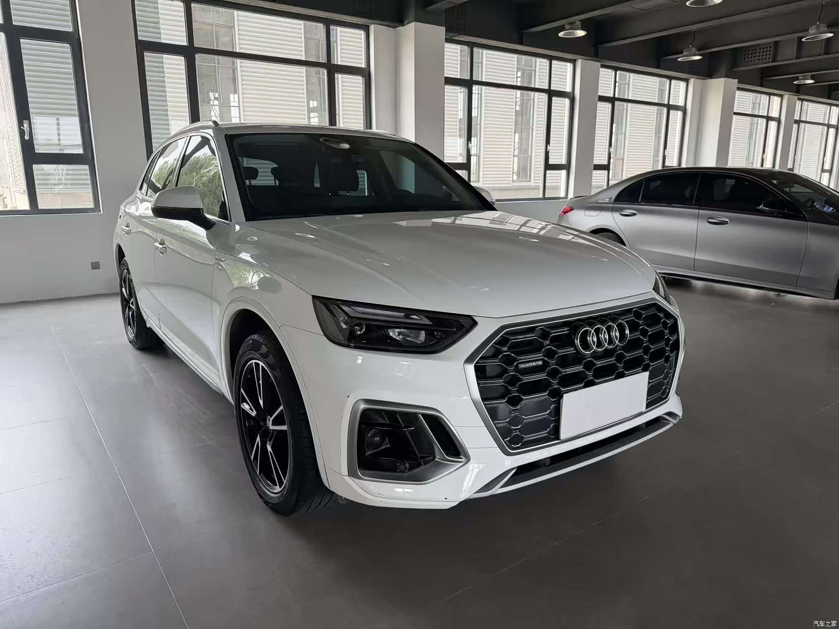 Audi Q5L, 2022 6