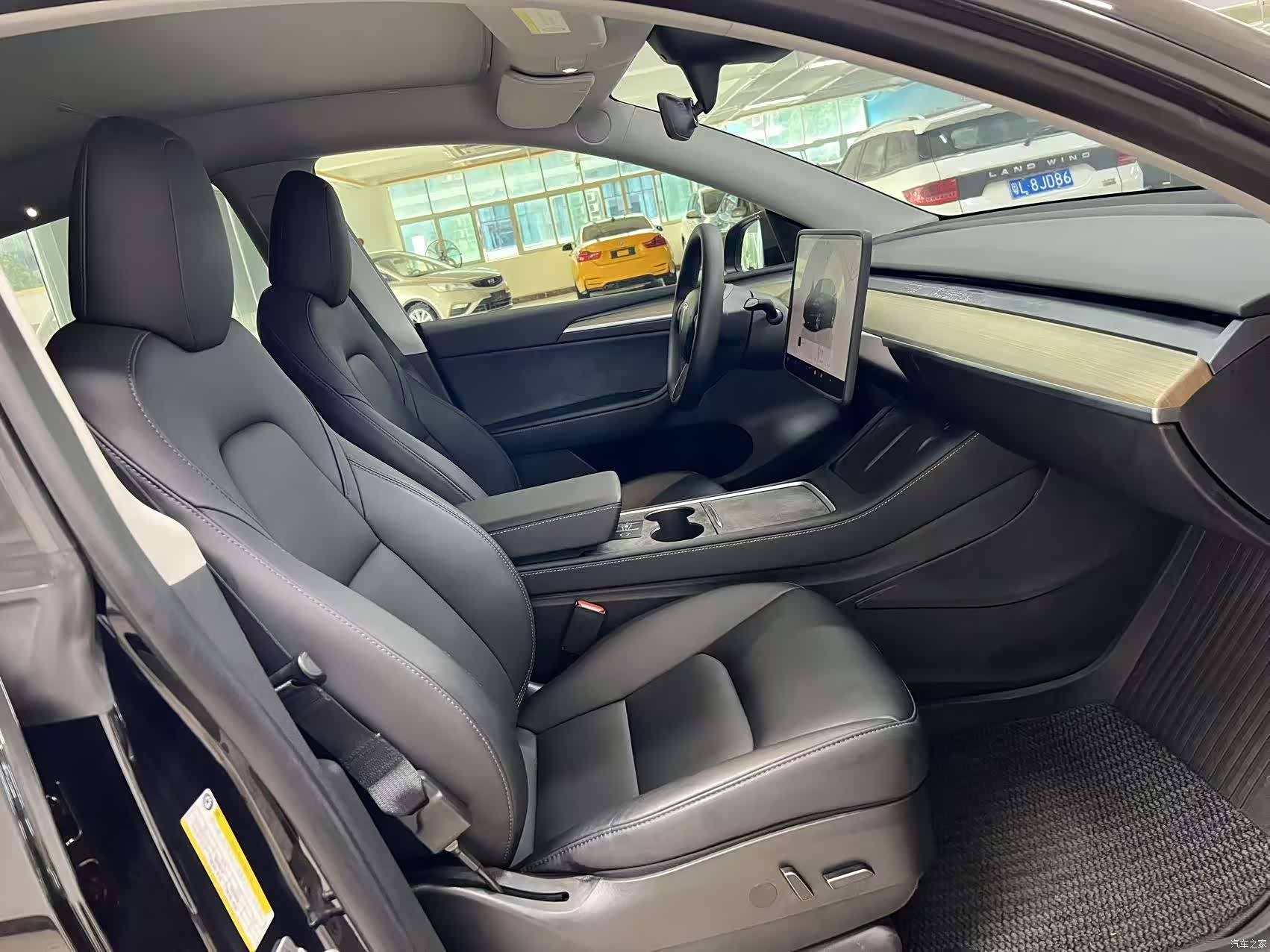 Tesla Model Y, 2023 7