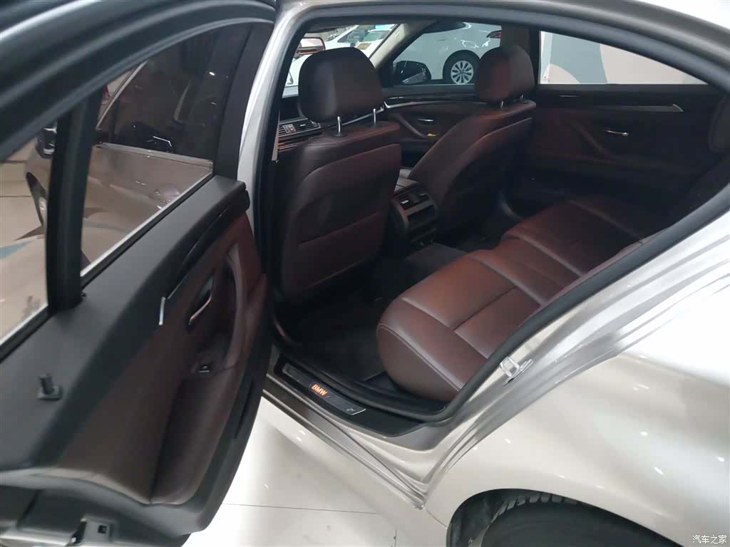 BMW 5 Series, 2015 13