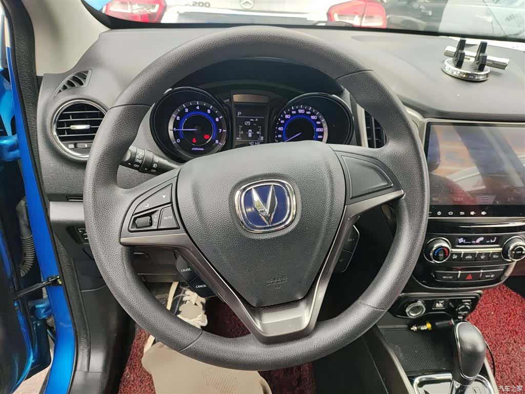 Changan CS15, 2016 7