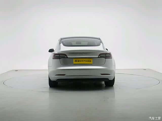 Tesla Model 3, 2022 6