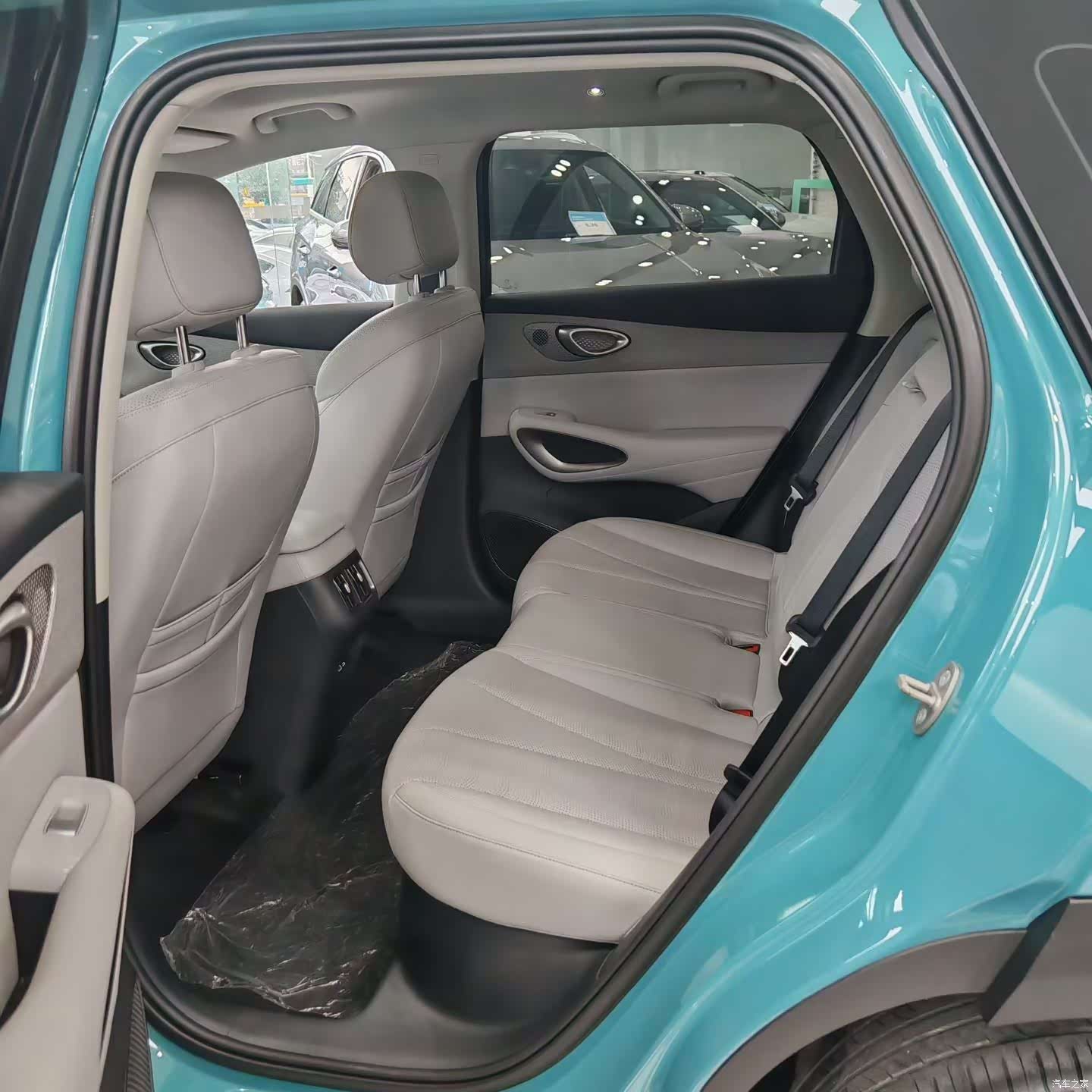 BYD HiAce, 2025 все фото