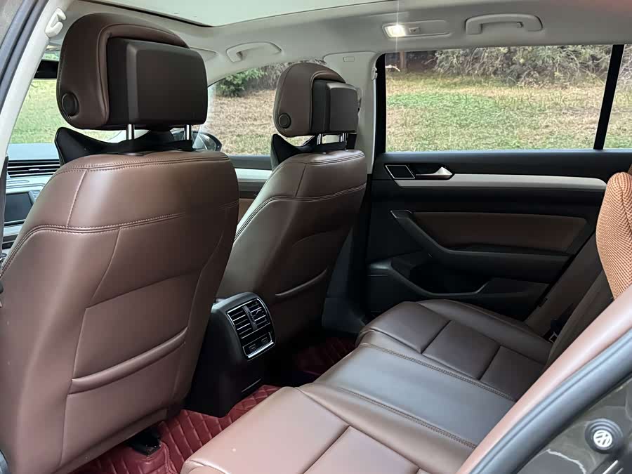 Volkswagen Passat 2018, фото 10