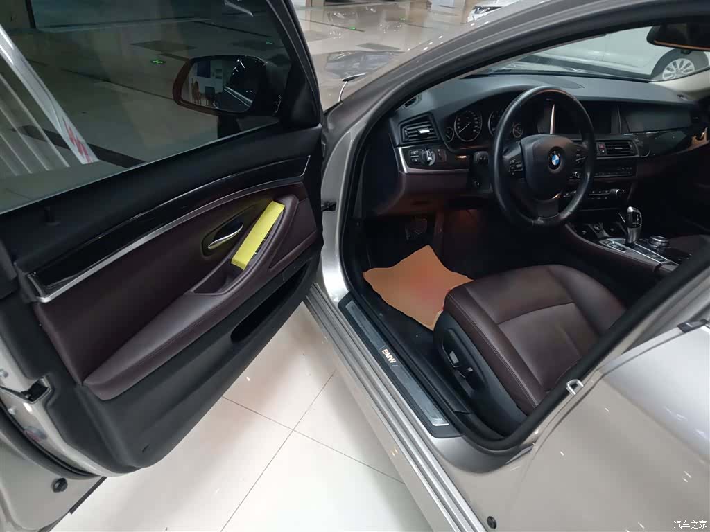 BMW 5 Series, 2015 11