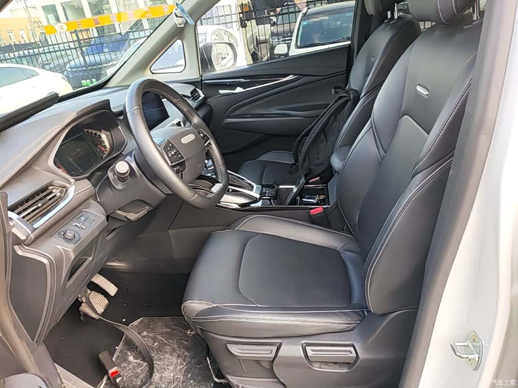 Maxus G50, 2022 15