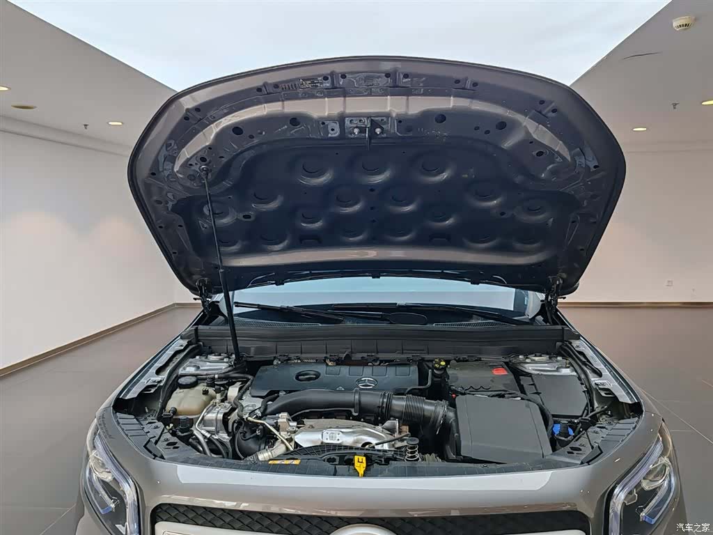 Mercedes-Benz GLB, 2023 11