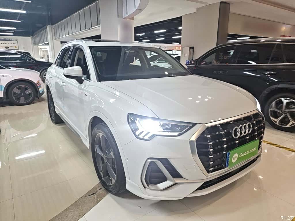 Audi Q3, 2021 4