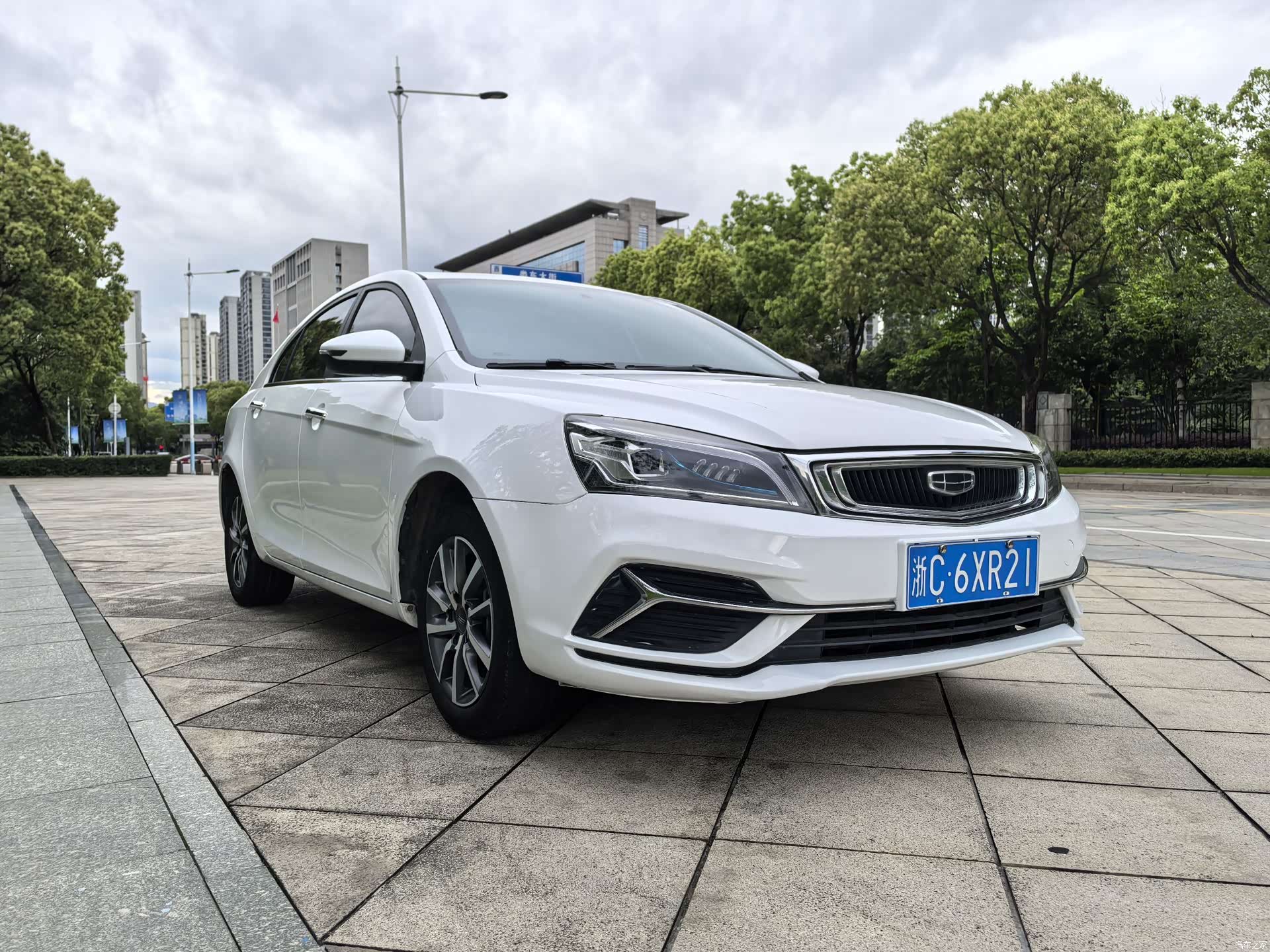 Geely Emgrand, 2021 3