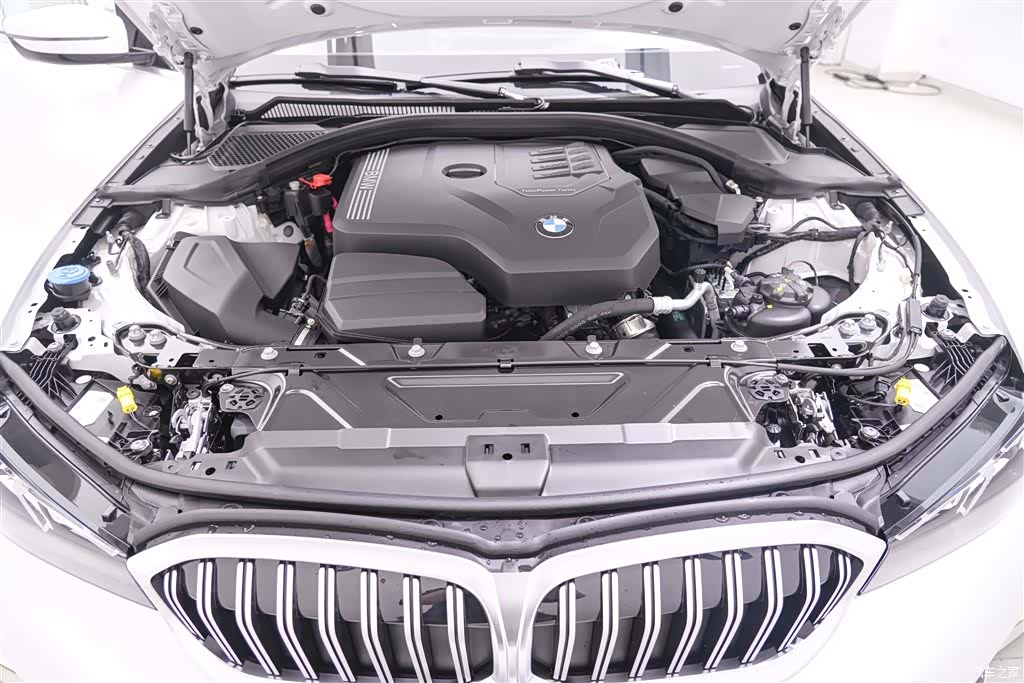 BMW 3 Series, 2023 12