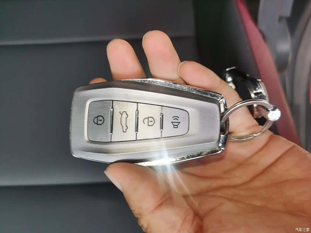 Geely Coolray, 2021 9