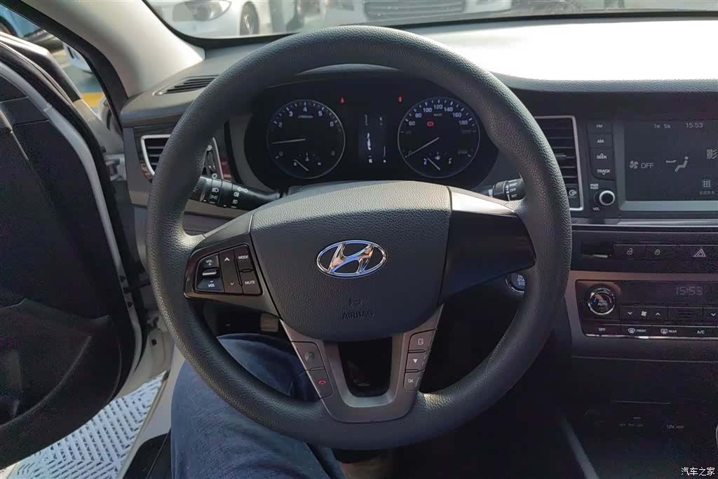Hyundai GLS, 2016 15