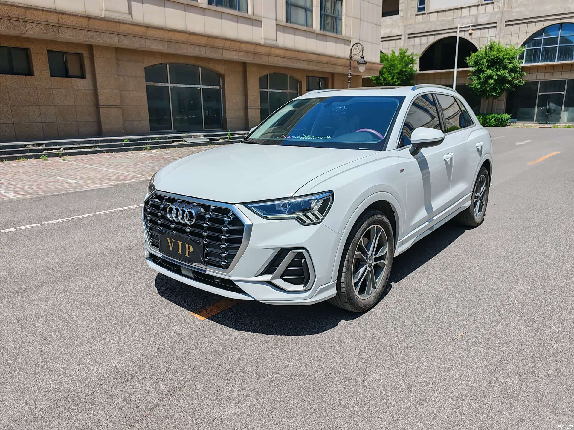 Audi Q3, 2020 1