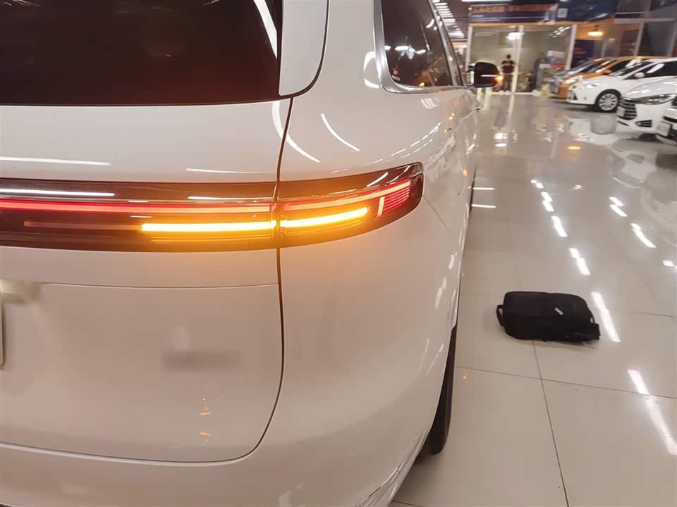 AITO Ask the world M7