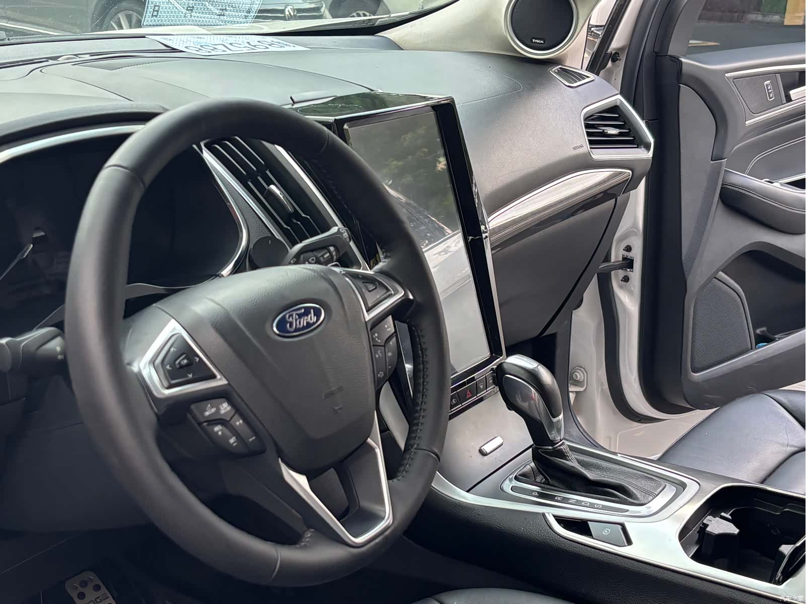 Ford Edge, 2015 12