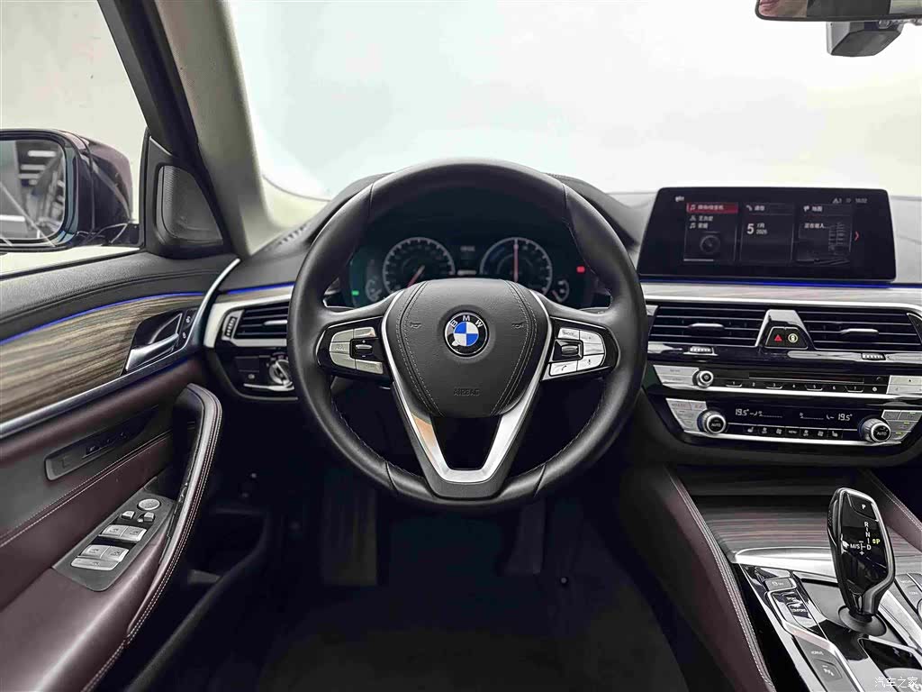BMW 5 Series, 2019 9
