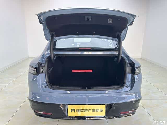 Leapmotor B01, 2025 15