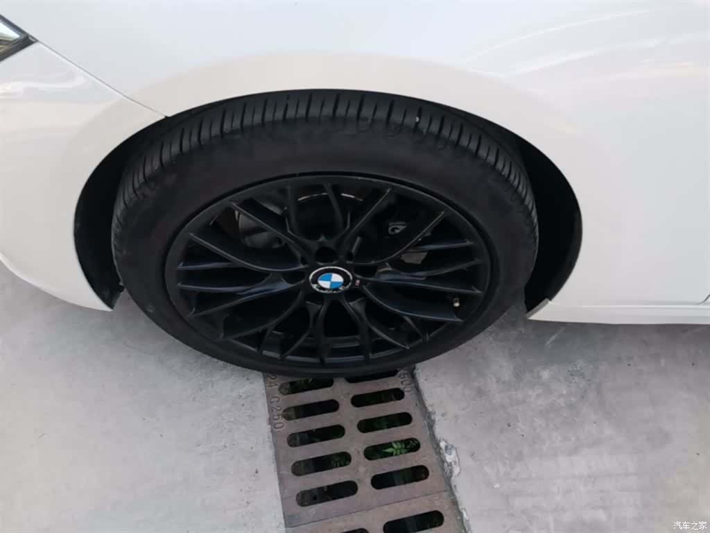 BMW 3 Series, 2016 23