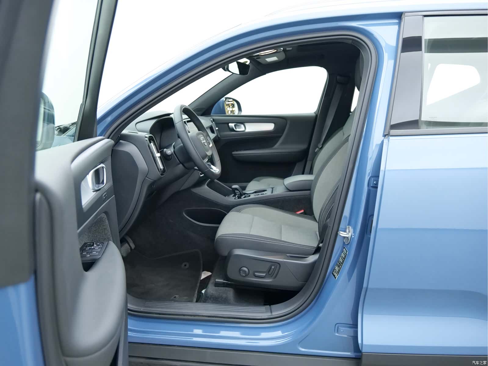 Volvo XC40, 2023 14