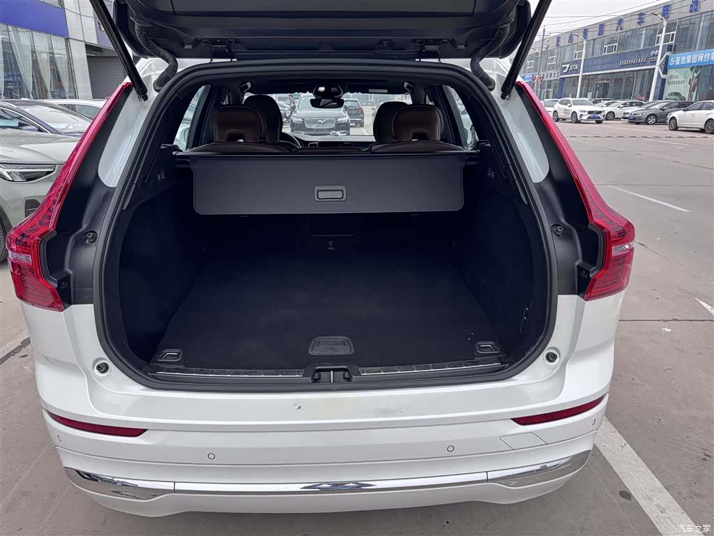 Volvo XC60, 2024 14