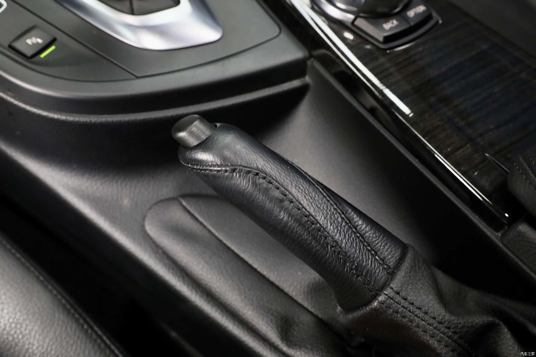 BMW 3 Series, 2016 23