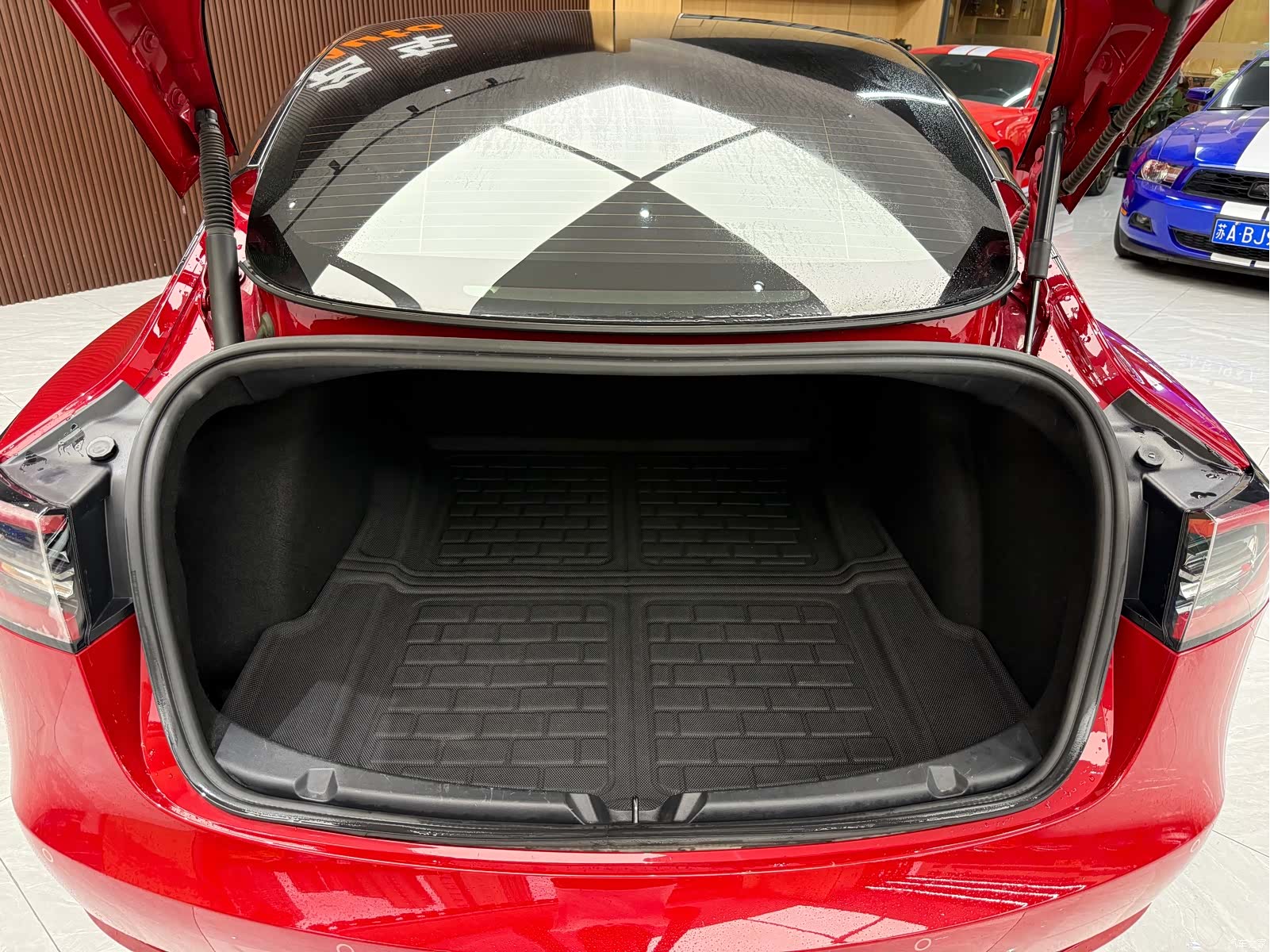 Tesla Model 3, 2022 25