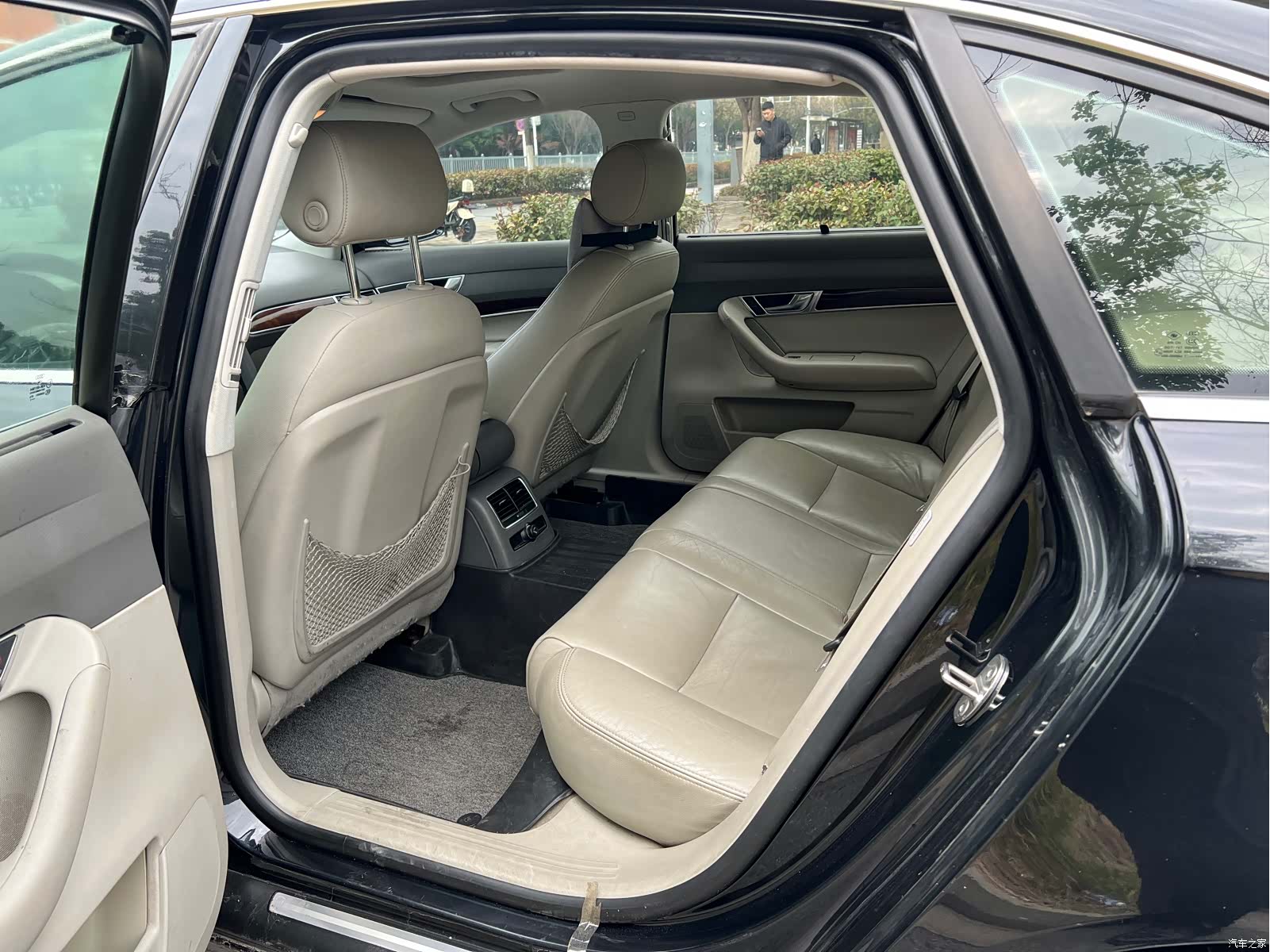 Audi A6L, 2012 14