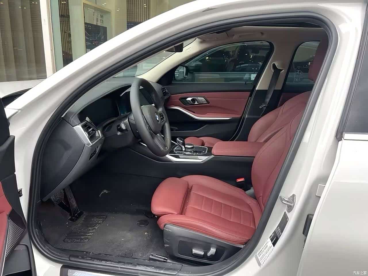 BMW 3 Series, 2021 все фото