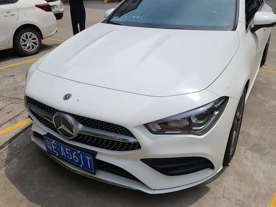 Mercedes-Benz CLA