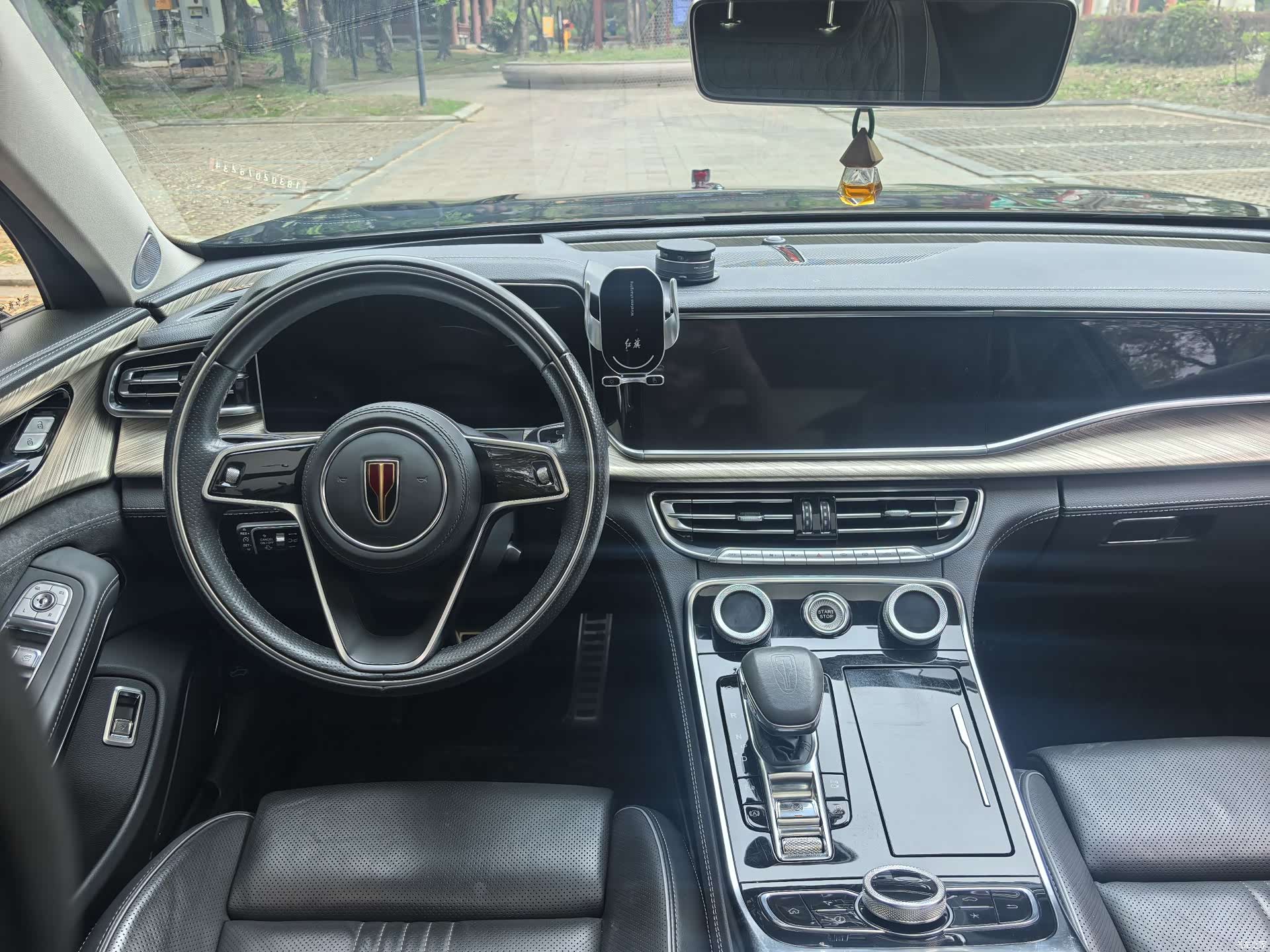 Hongqi H9, 2021 12