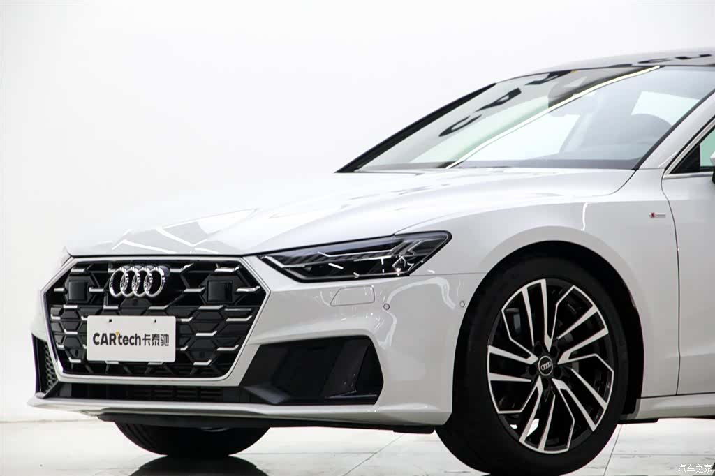 Audi A7, 2025 32
