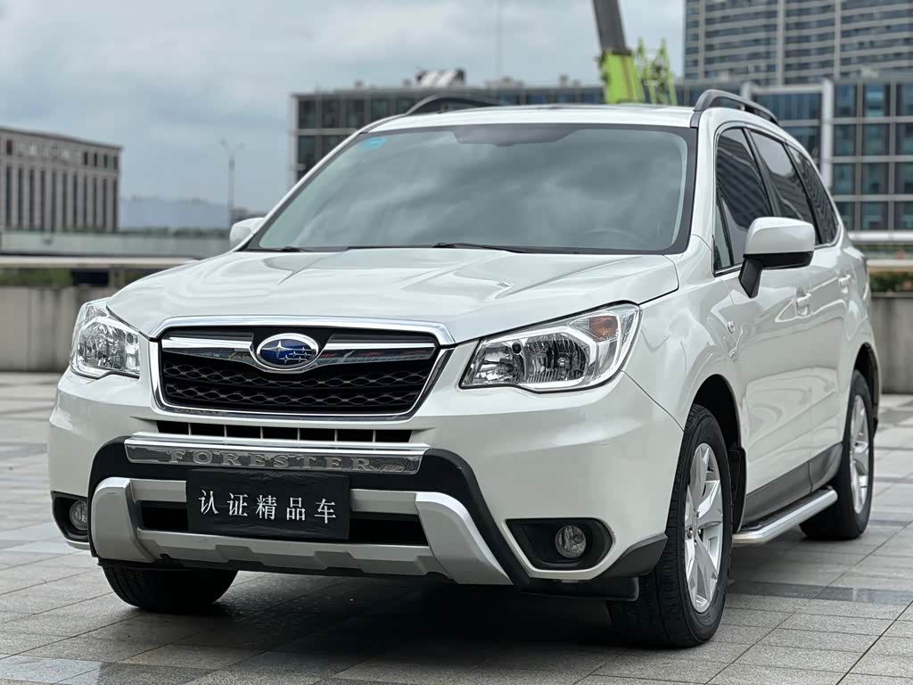 Subaru Forester 2014 2.0i AT Luxury