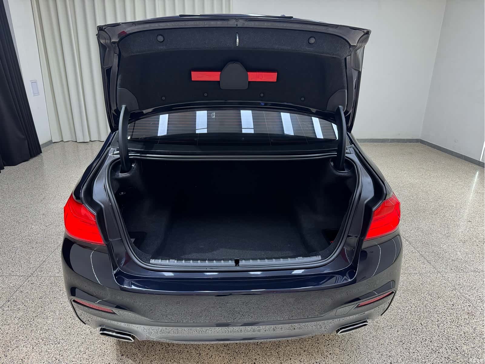 BMW 5 Series, 2017 32