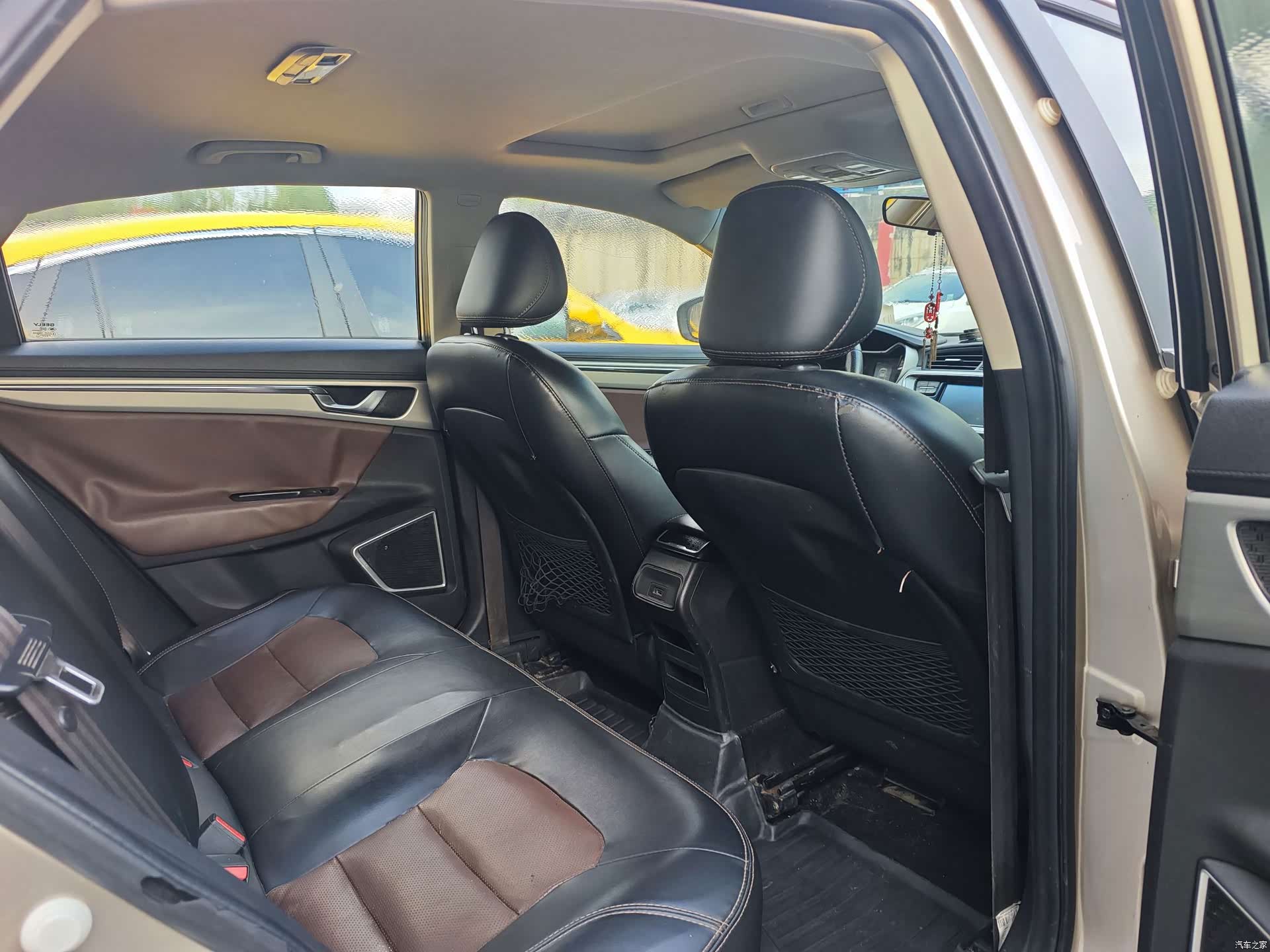 Geely Emgrand, 2017 7