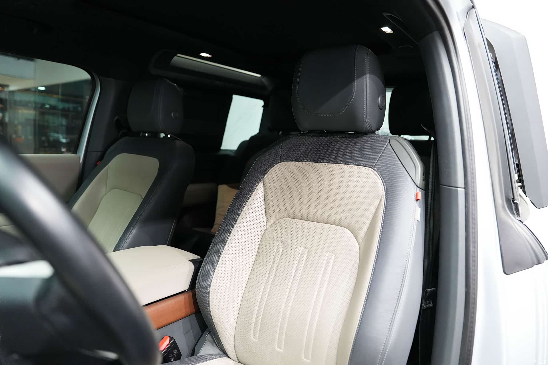 Land Rover Defender, 2021 22