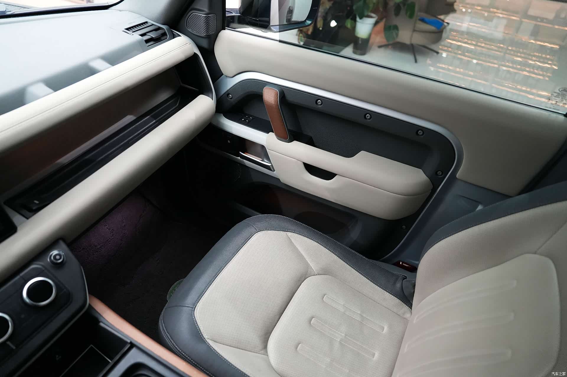 Land Rover Defender, 2021 20