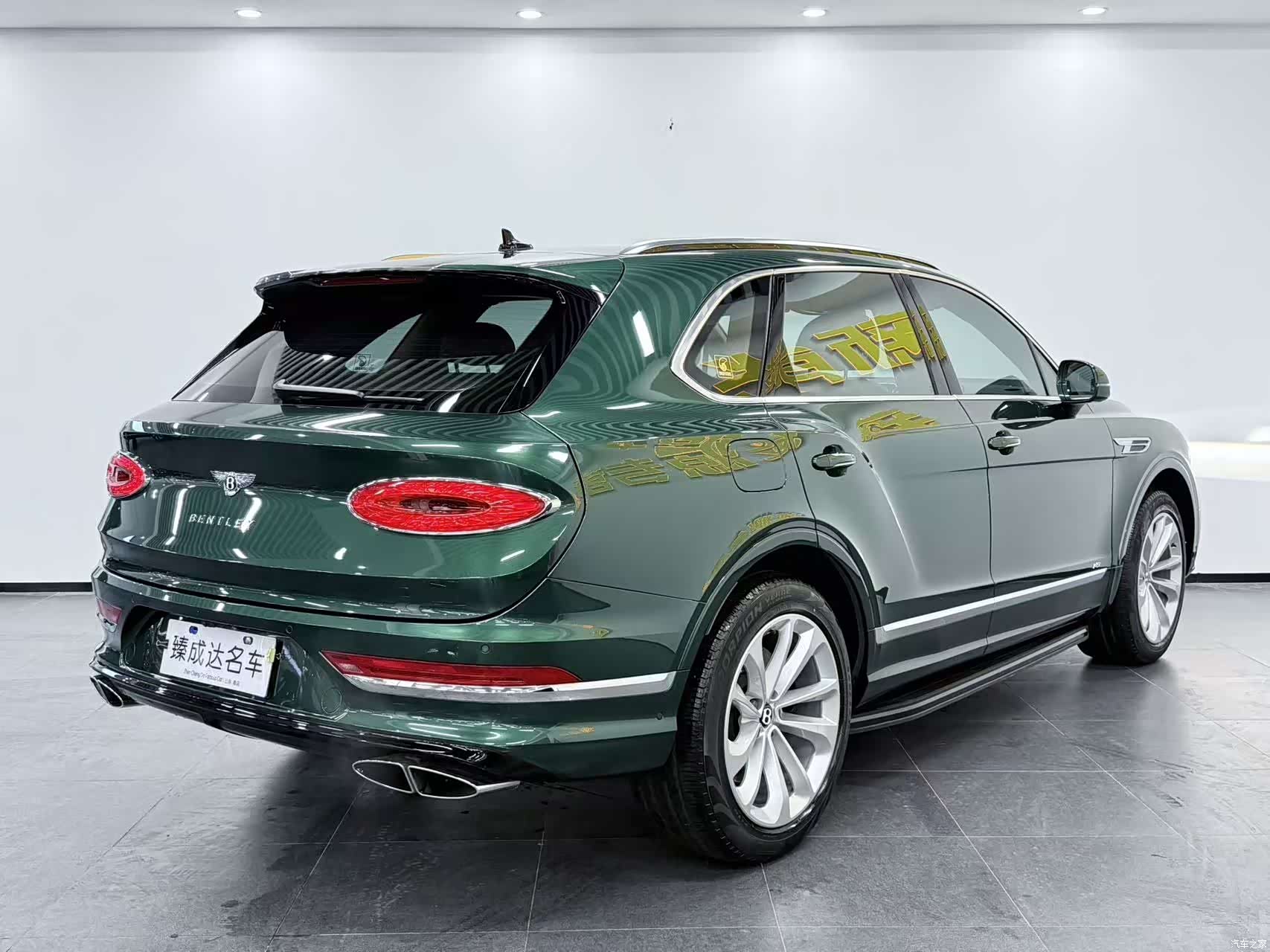 Bentley Bentayga, 2021 4