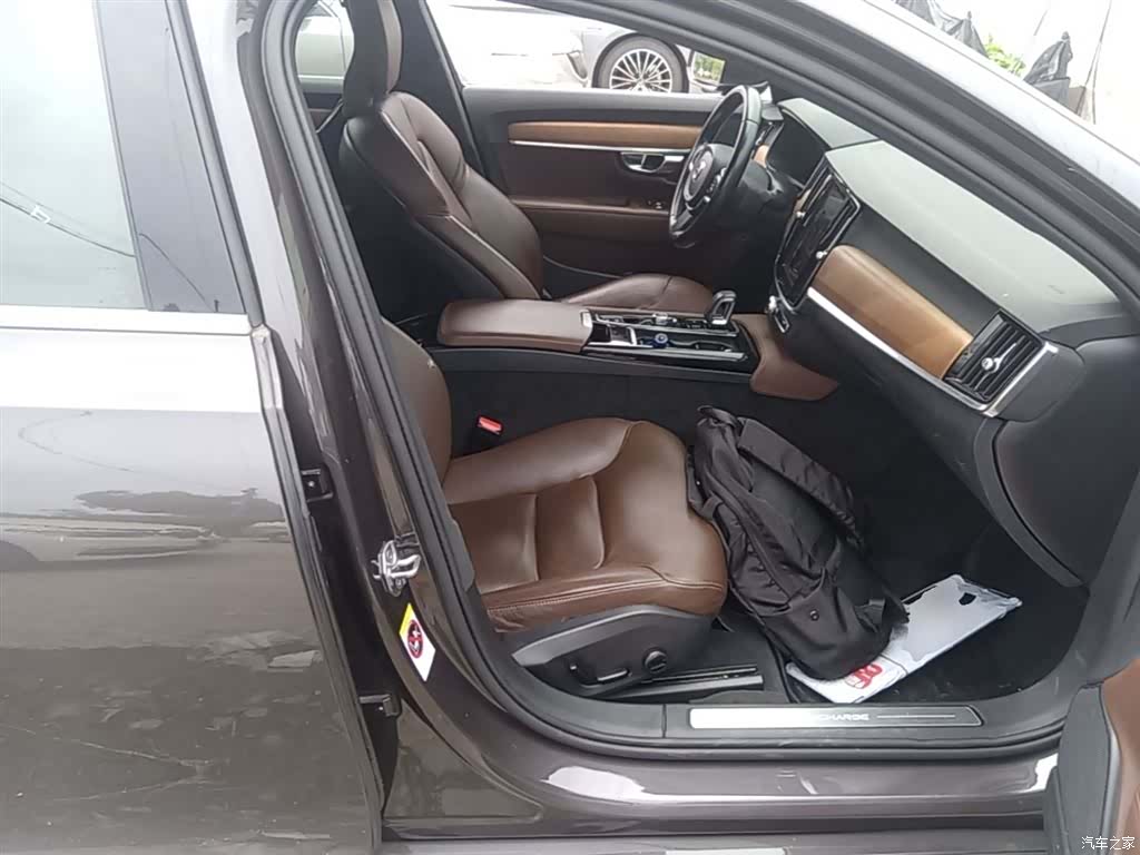 Volvo S90, 2022 25