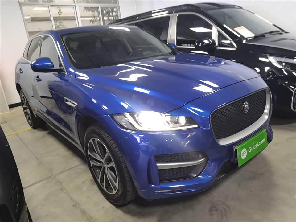 Jaguar F-PACE